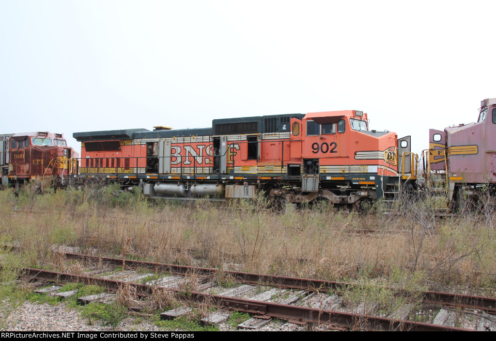 BNSF 902